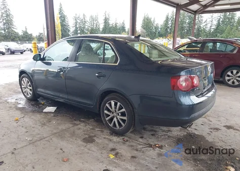 2010 Volkswagen Jetta Se из США, поврежденный, VIN 3VWRZ7AJ7AM040861